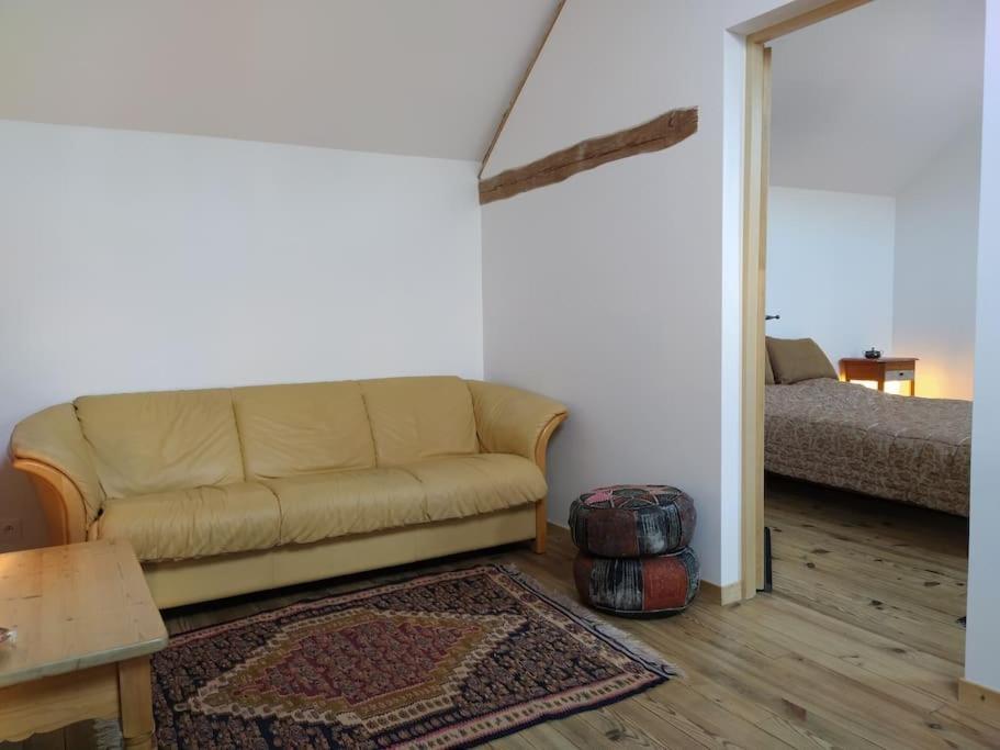 Superbe Appartement Dans Charmant Corps De Ferme Acheres-la-Foret Exterior photo
